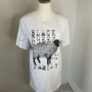 Lemon Lorraines Womens Small Black Sheep of the Family Graphic T Shirt Gray New